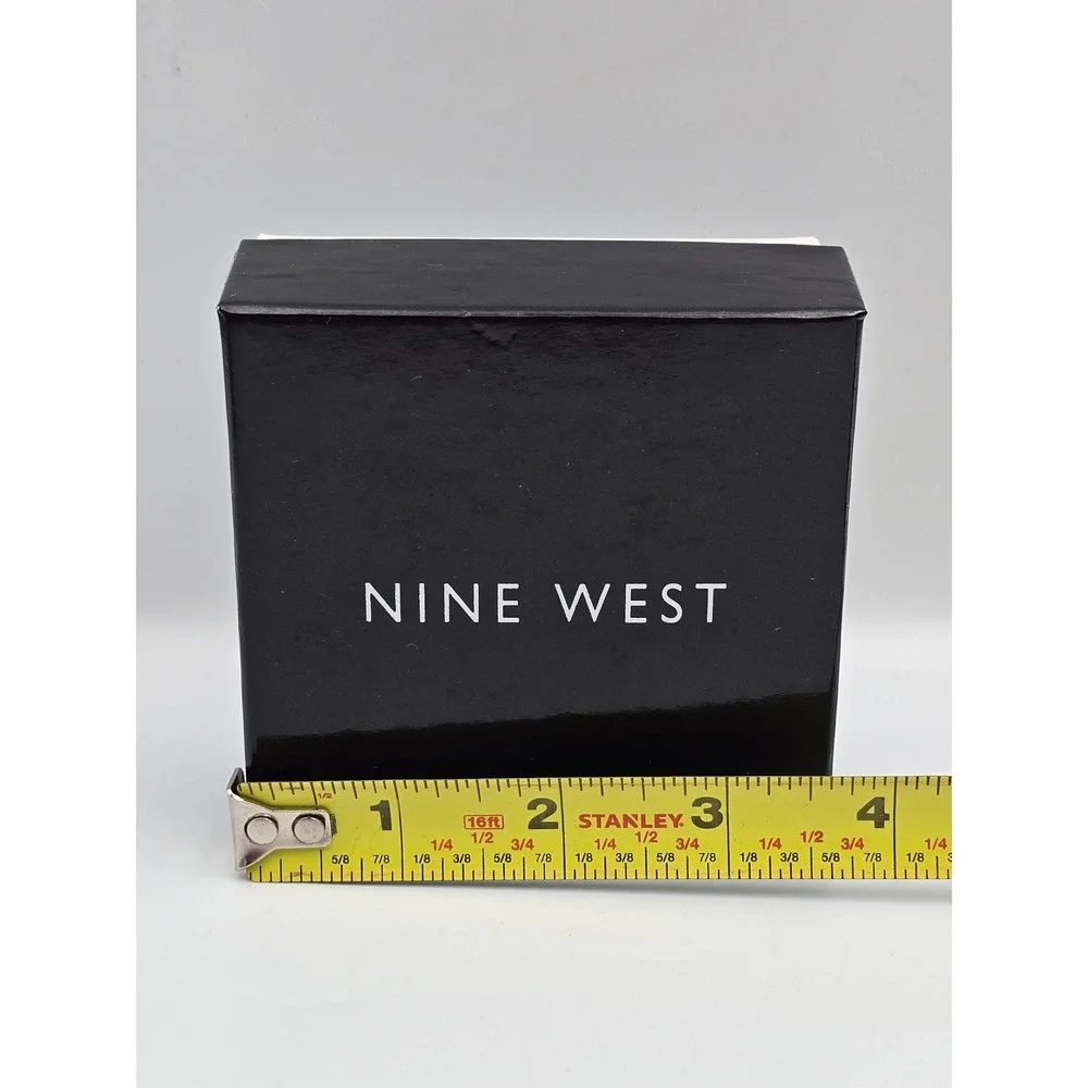 Nine West Gold Tone‎ Stretch Bracelet Crystal Accents Hinged Clasp Boxed